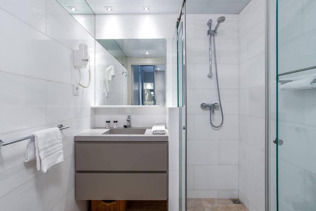 Kronos On The Beach Suite 4 Barcelona Exterior photo