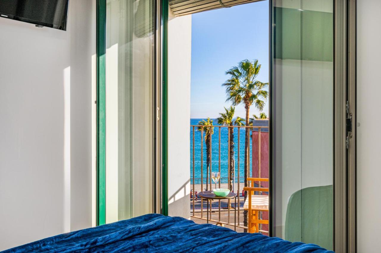 Kronos On The Beach Suite 4 Barcelona Exterior photo